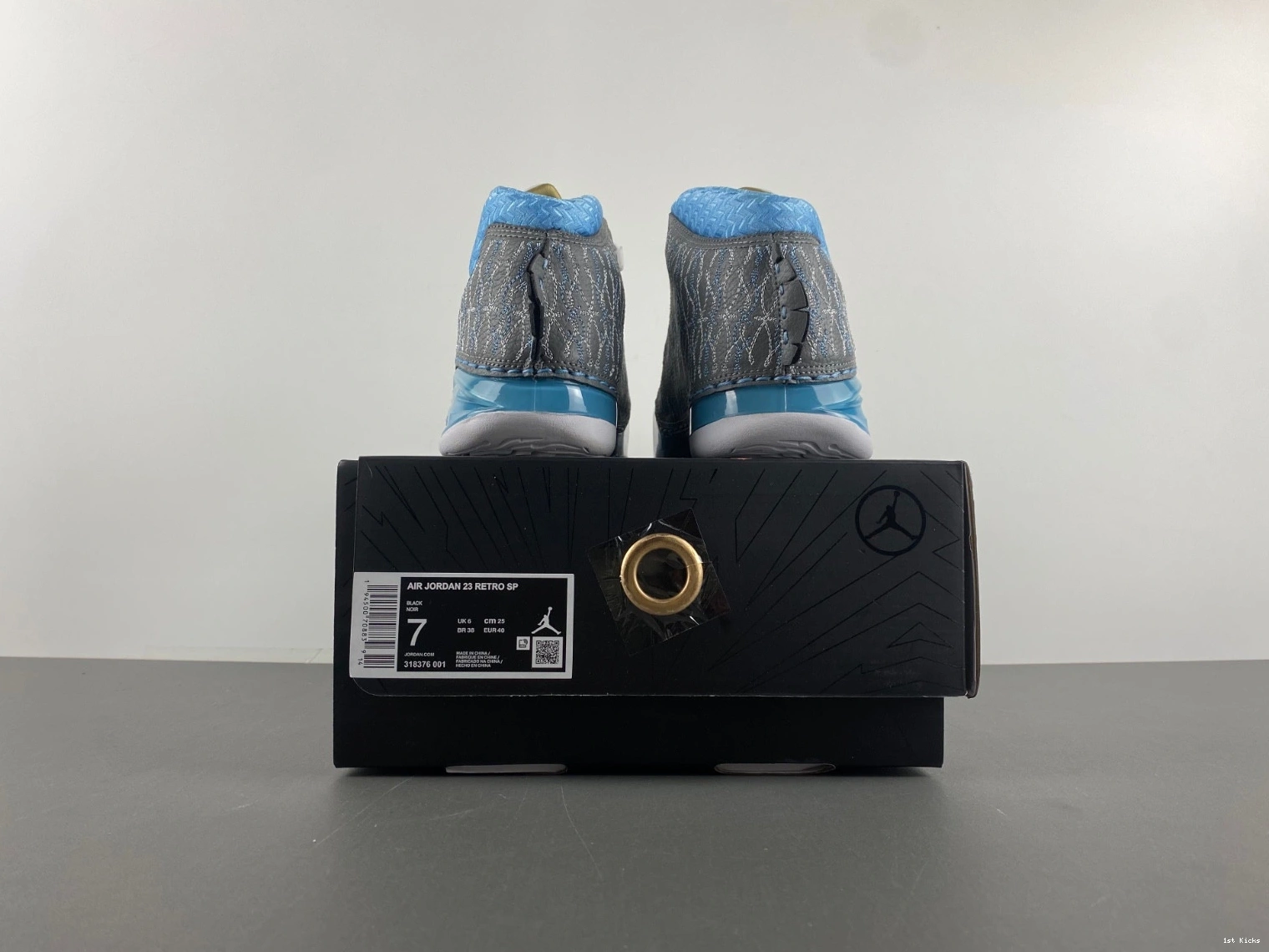 Premier Air 318474-151 23  Jordan 'Titanium'  0110